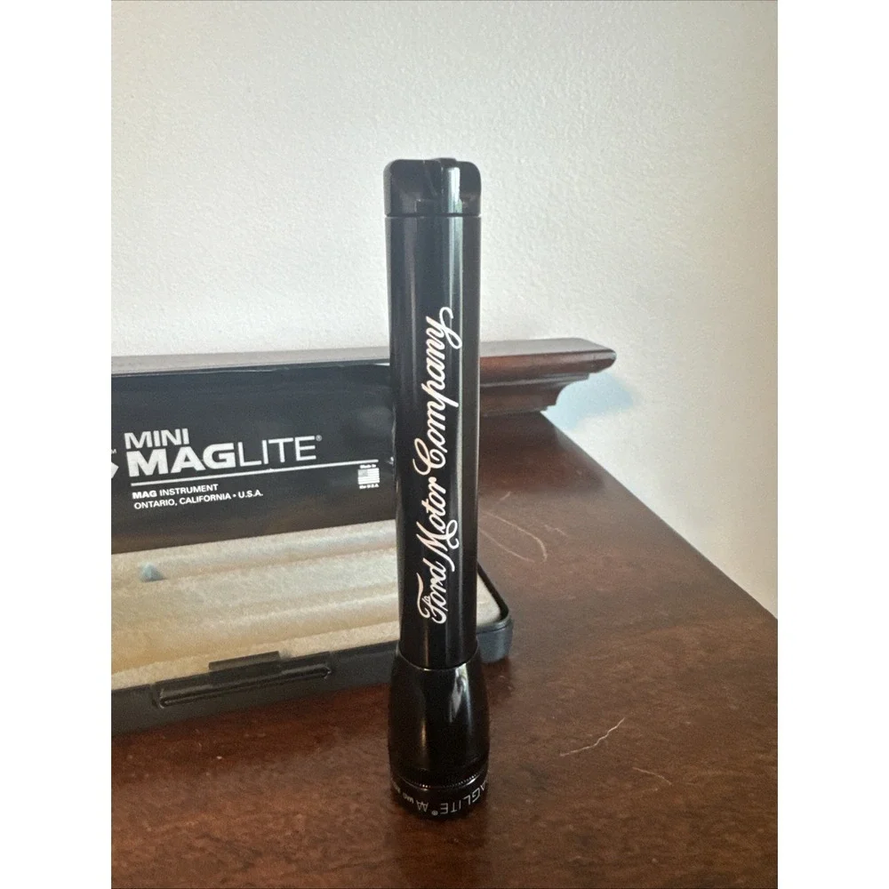 Ford Motor Company Black Mini Maglite W/case